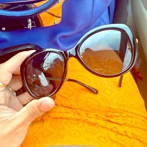 Selling one of my best Chanel sunglasses
